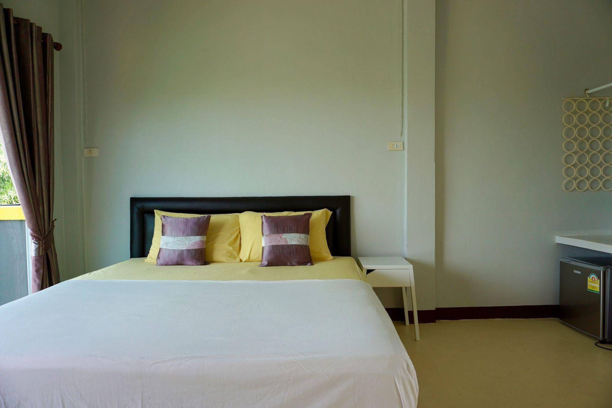 Lom La Lanta Hotell Ko Lanta Exteriör bild